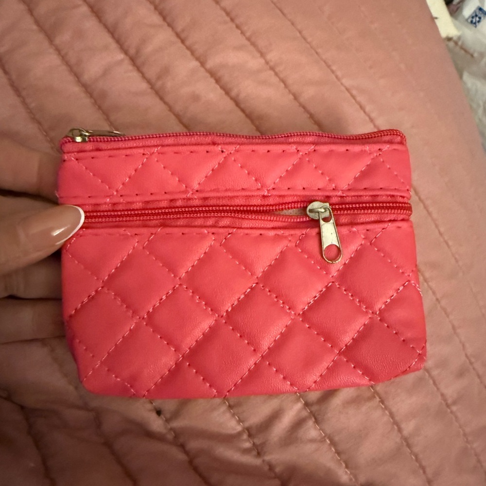 New coin purse NWOT - Picture 4 of 6